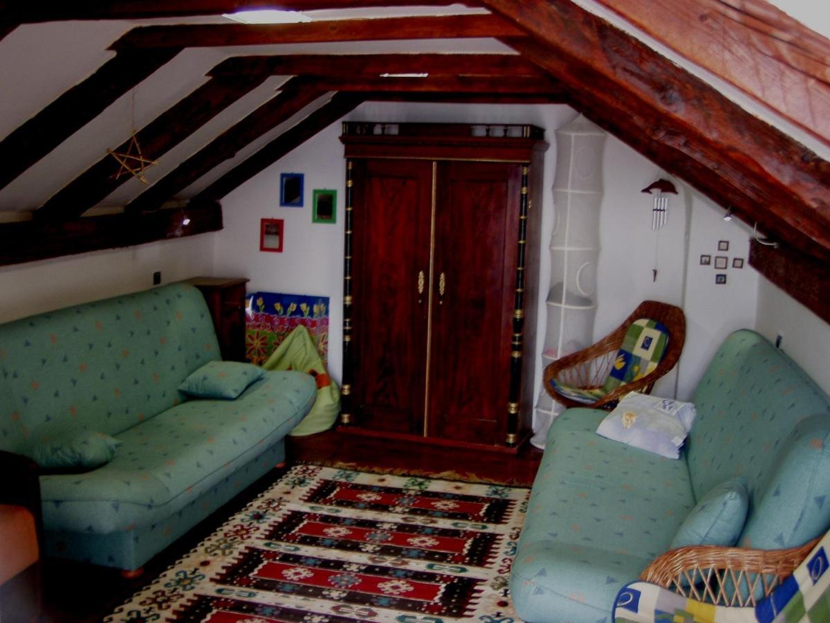 Studio Apartments Holy Trinity Novi Vinodolski Exteriér fotografie